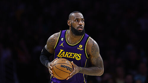 Nike produrra un kit del Liverpool x Lebron James