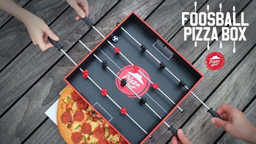 Pizza Hut presenta il Foosball Pizza Box