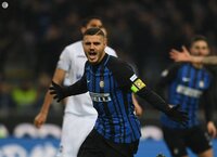 Icardi Bomber esulta
