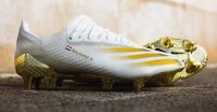 La nuova scarpa di Adidas per i 100 gol di Salah con il Liverpool