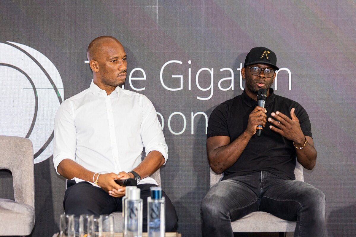 Social Media Soccer: Ricordate Louis Saha? Oggi è a capo di una società ...