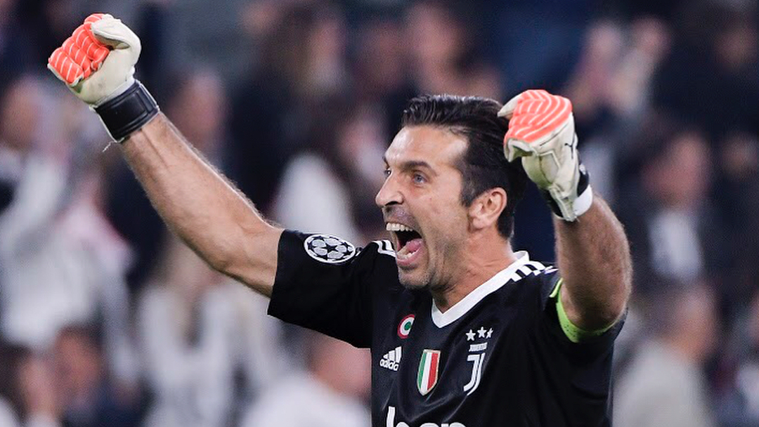 Buffon esulta